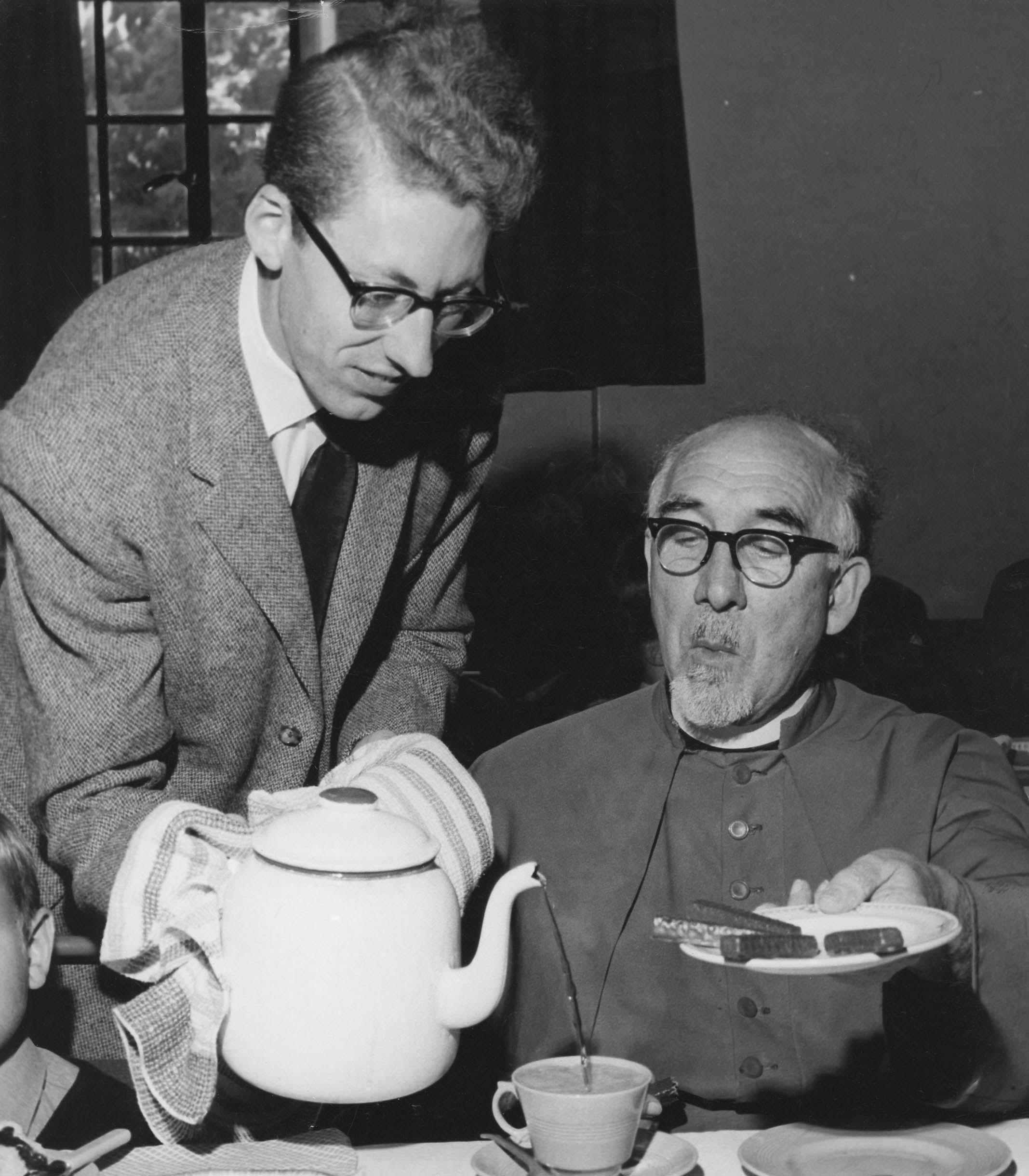 Serving Clifford 1966